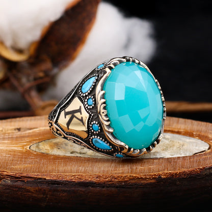 Bague lettre personnalisée en pierre turquoise