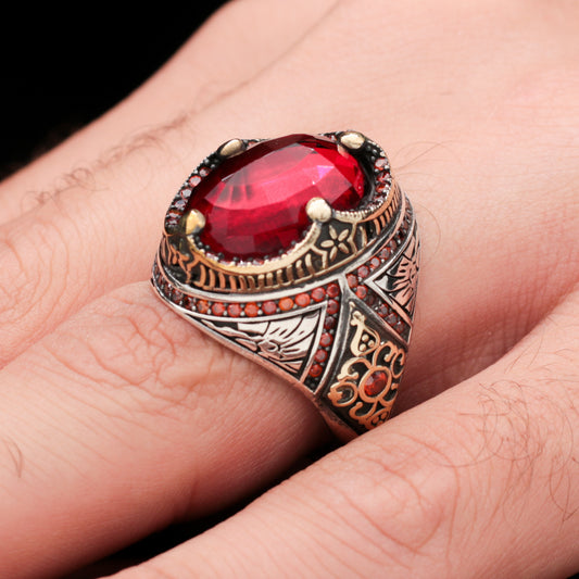 Bague pour homme avec pierre de zircon rouge