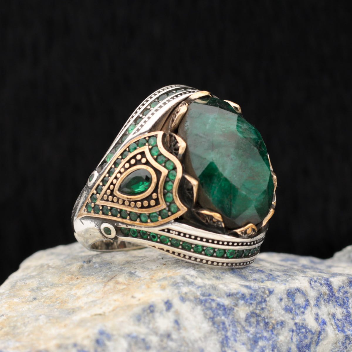 Bague en pierre de zircone verte