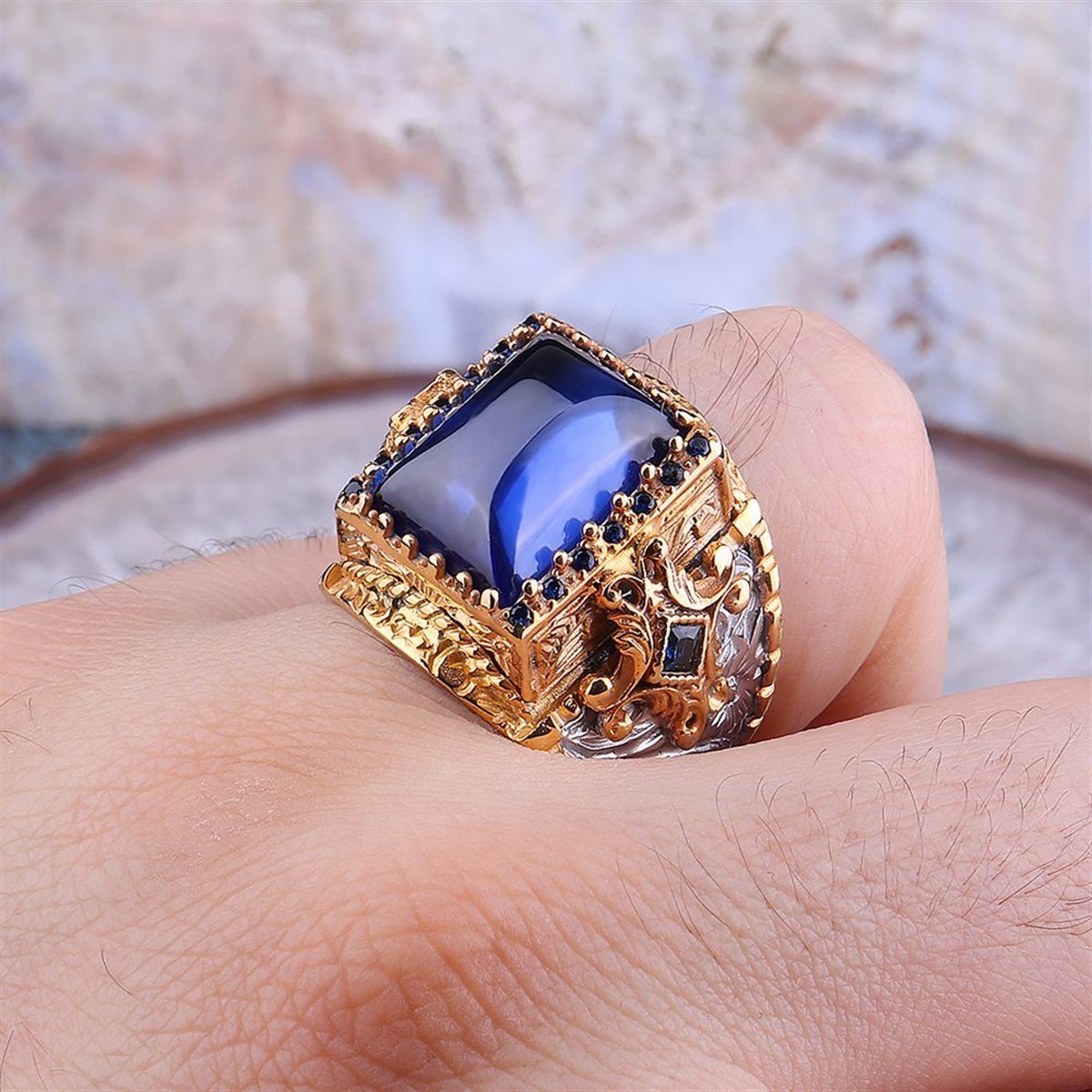 Bague pour homme avec pierre précieuse bleue