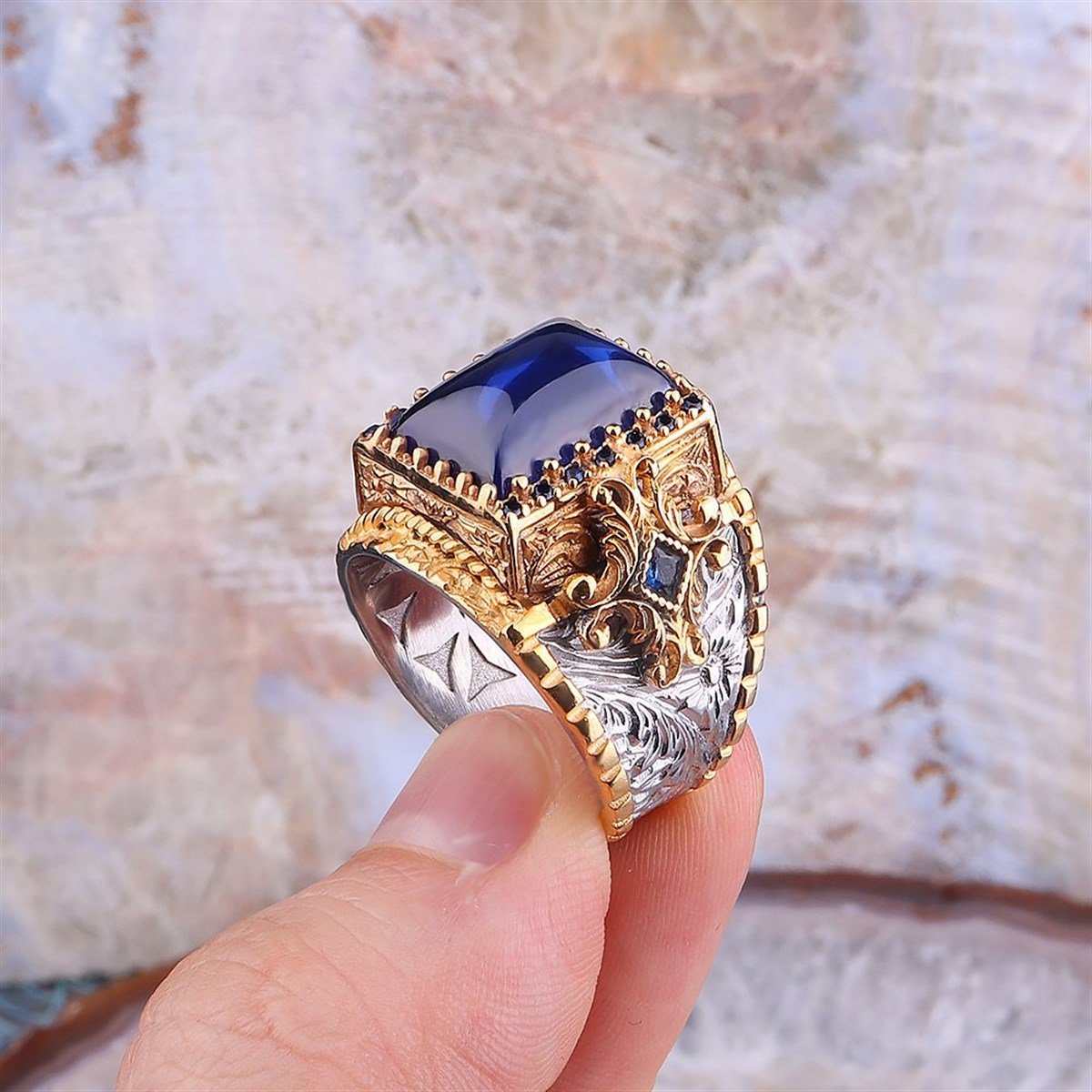 Bague pour homme avec pierre précieuse bleue